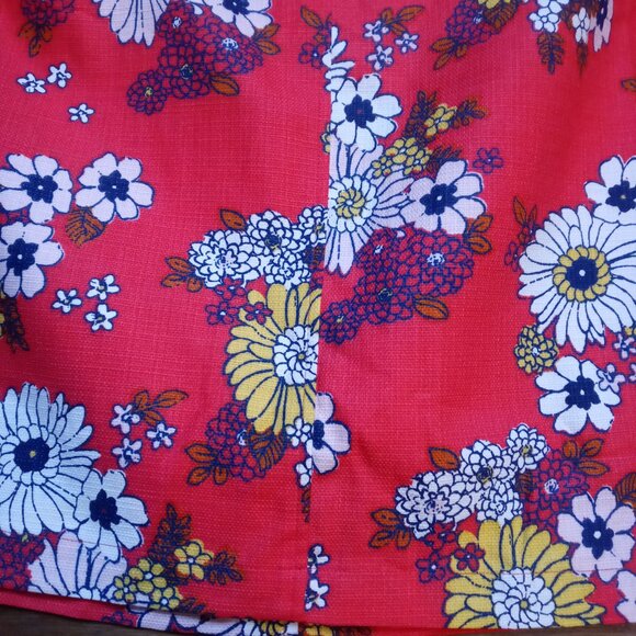 MODCLOTH plus daisy mini skirt in red (22W) - Picture 9 of 12